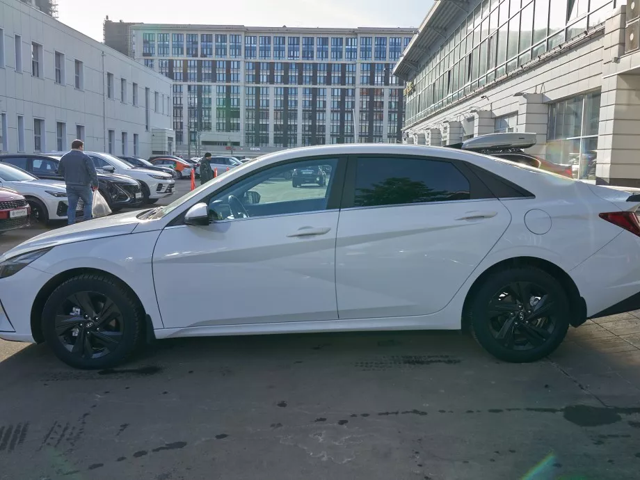 Hyundai Elantra 2020