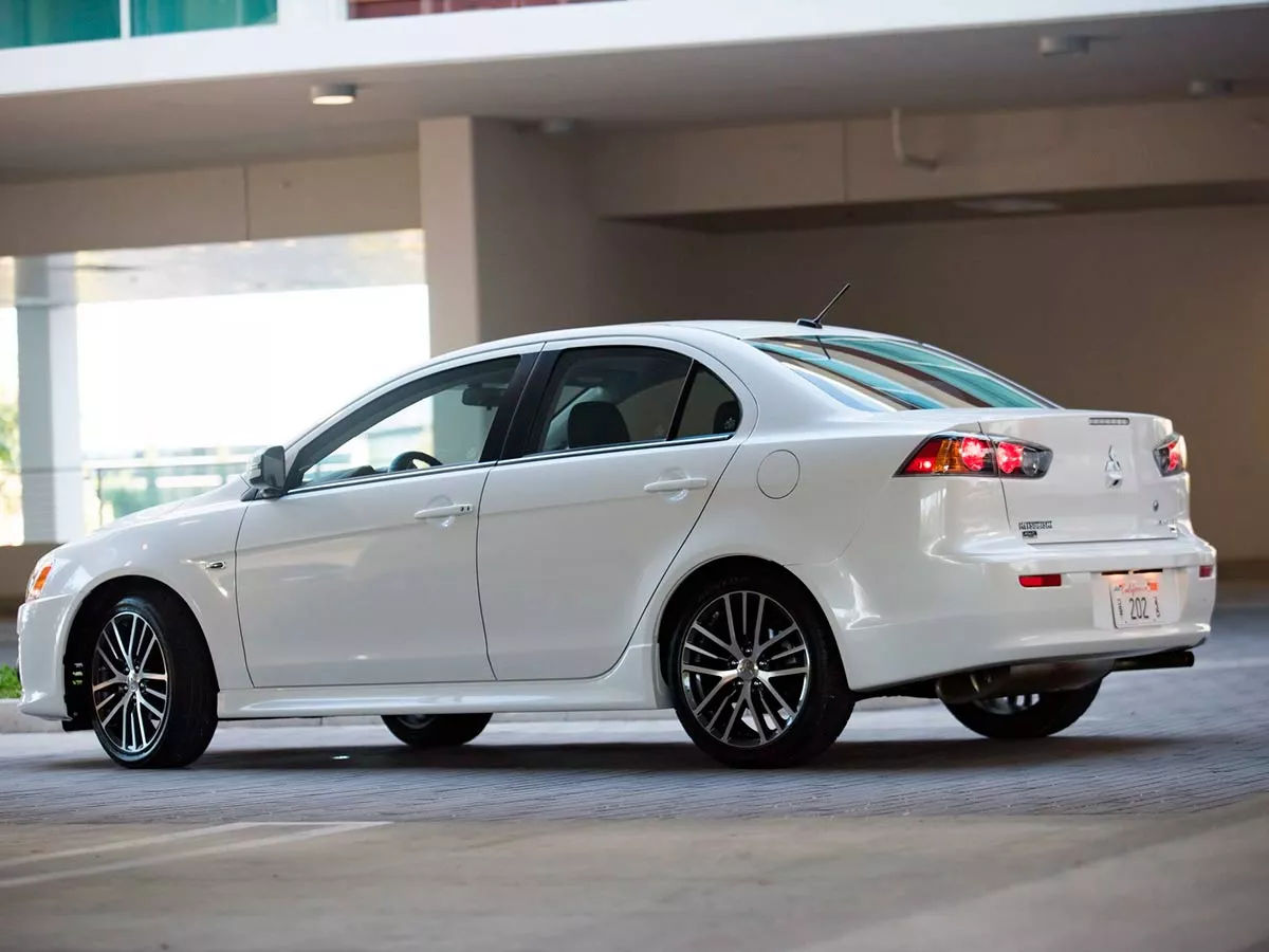 Mitsubishi Lancer