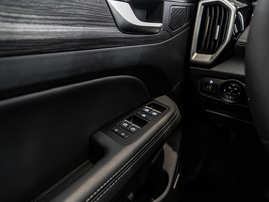 Kaiyi X3 Pro Luxury 1.5 CVT Black