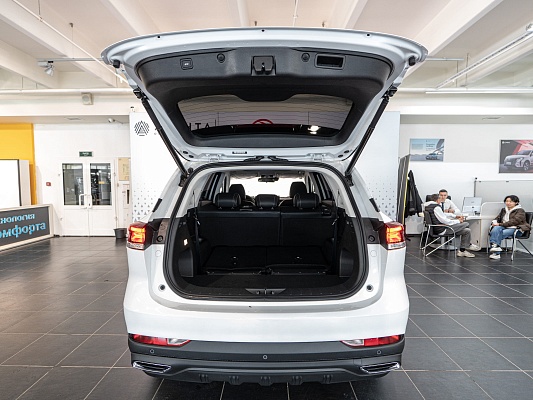 Changan CS75 Pro Tech 1.5 AMT 7 seats White 2343