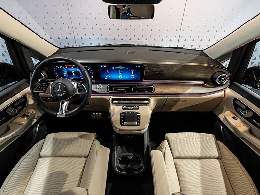 Mercedes-Benz V-class Avantgarde 2.0 AT Black