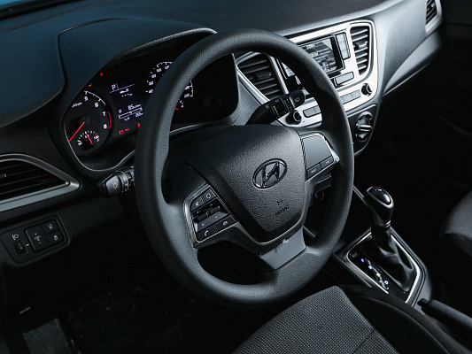 Hyundai Solaris Active Plus Brown
