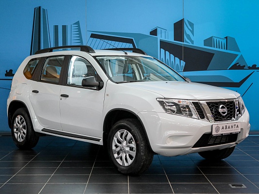 Nissan Terrano Comfort 1.6 MT 114 л.c. мех. бензин