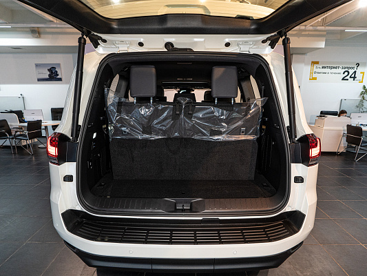 Toyota Land Cruiser 300 3.4d AT White