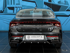 Kia K5 Luxe 2.5 AT